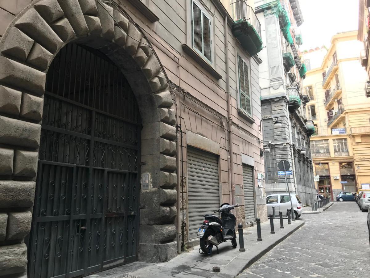Agora Singola Con Bagno Privato Adiacente Bed & Breakfast Naples Luaran gambar